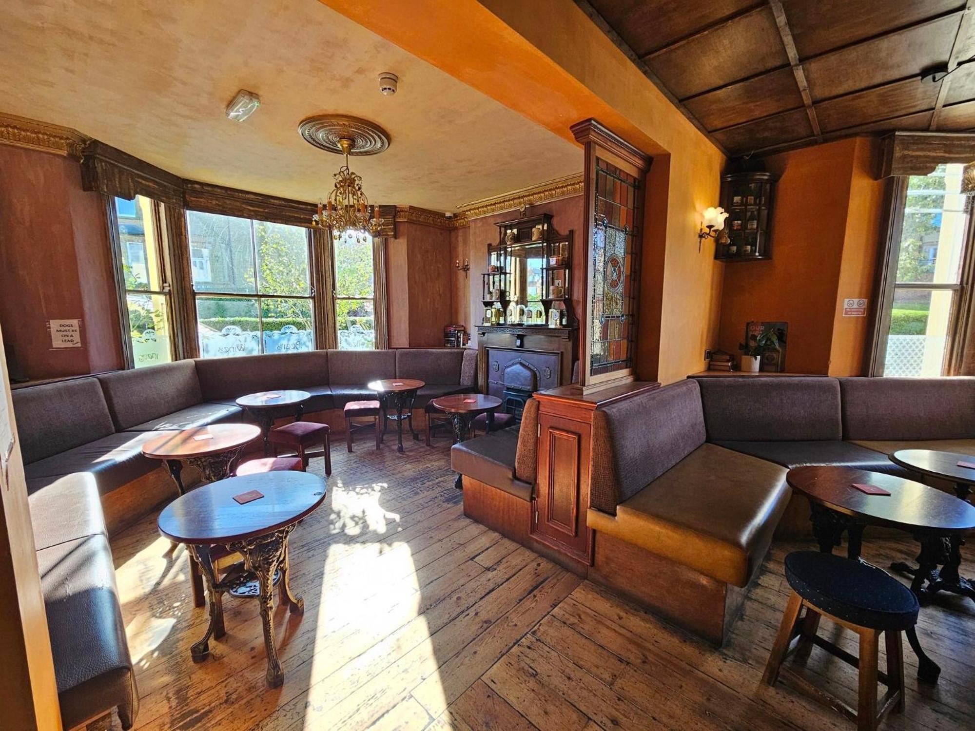 Valley Bar Scarborough Exterior photo
